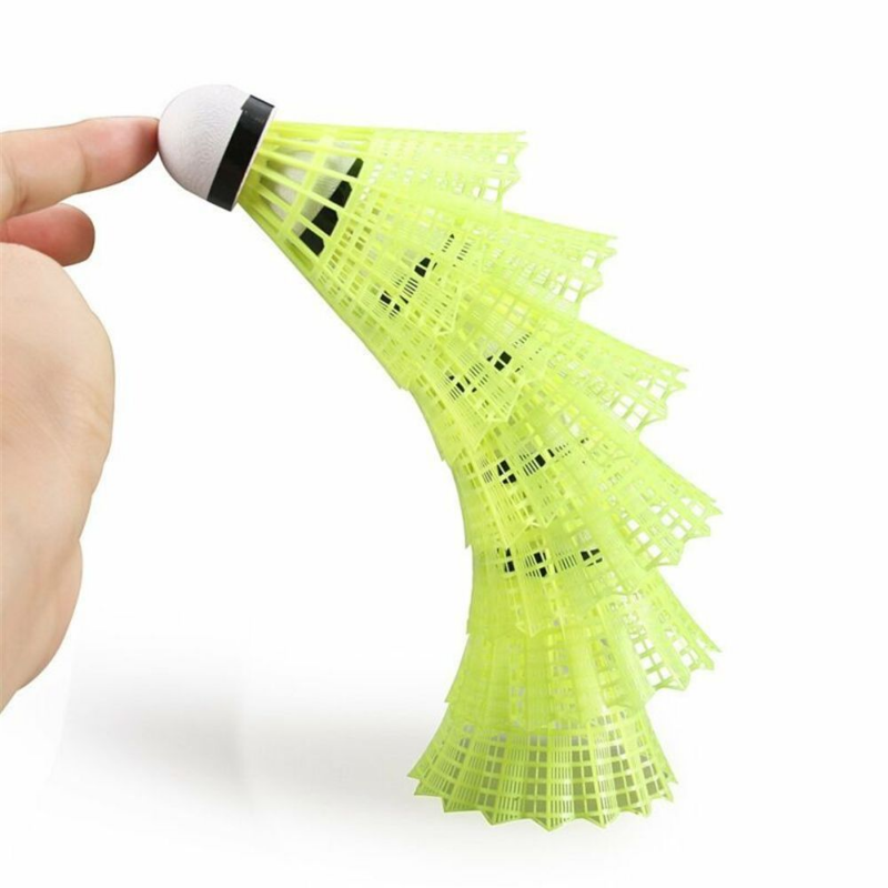 6 قطع من كرات الريشة الخفيفة ا - مراجعة Feather Shuttlecock وسعره